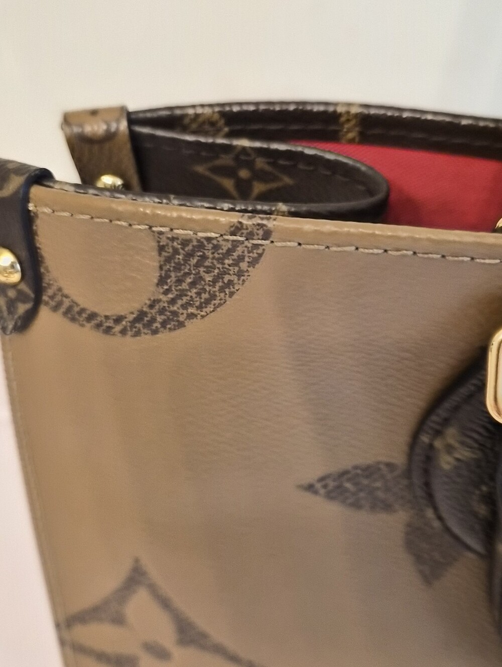 Louis Vuitton OnTheGo MM Giant Monogram Reverse Tote | COA - Microchipped - Picture 5 of 16